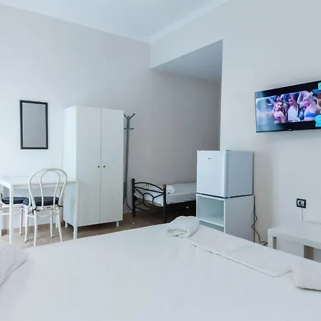 Inn Silver Triple Athens