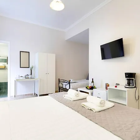 Inn Silver Triple Athens
